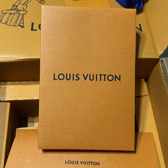 Louis Vuitton Orange and Blue Gift Box Collection - Picture 5 of 8
